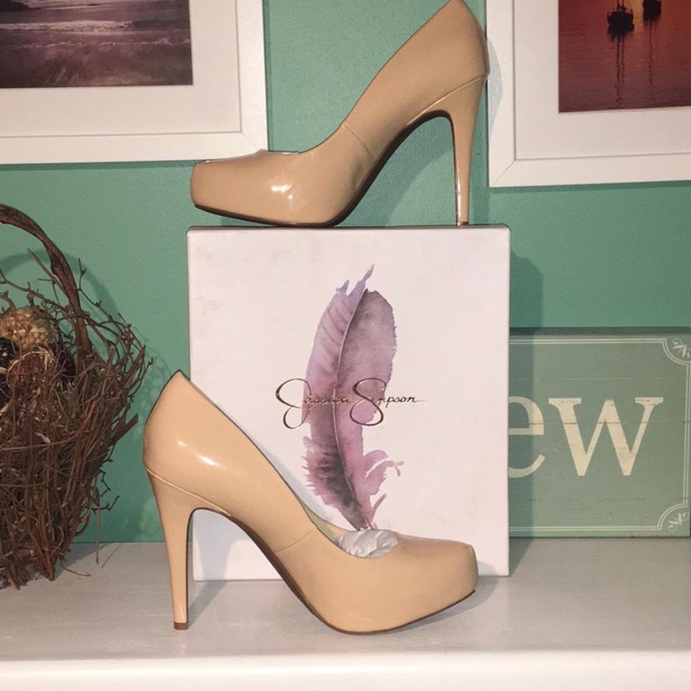 Jessica Simpson Parisha Beige Stiletto Patent Leather Pumps